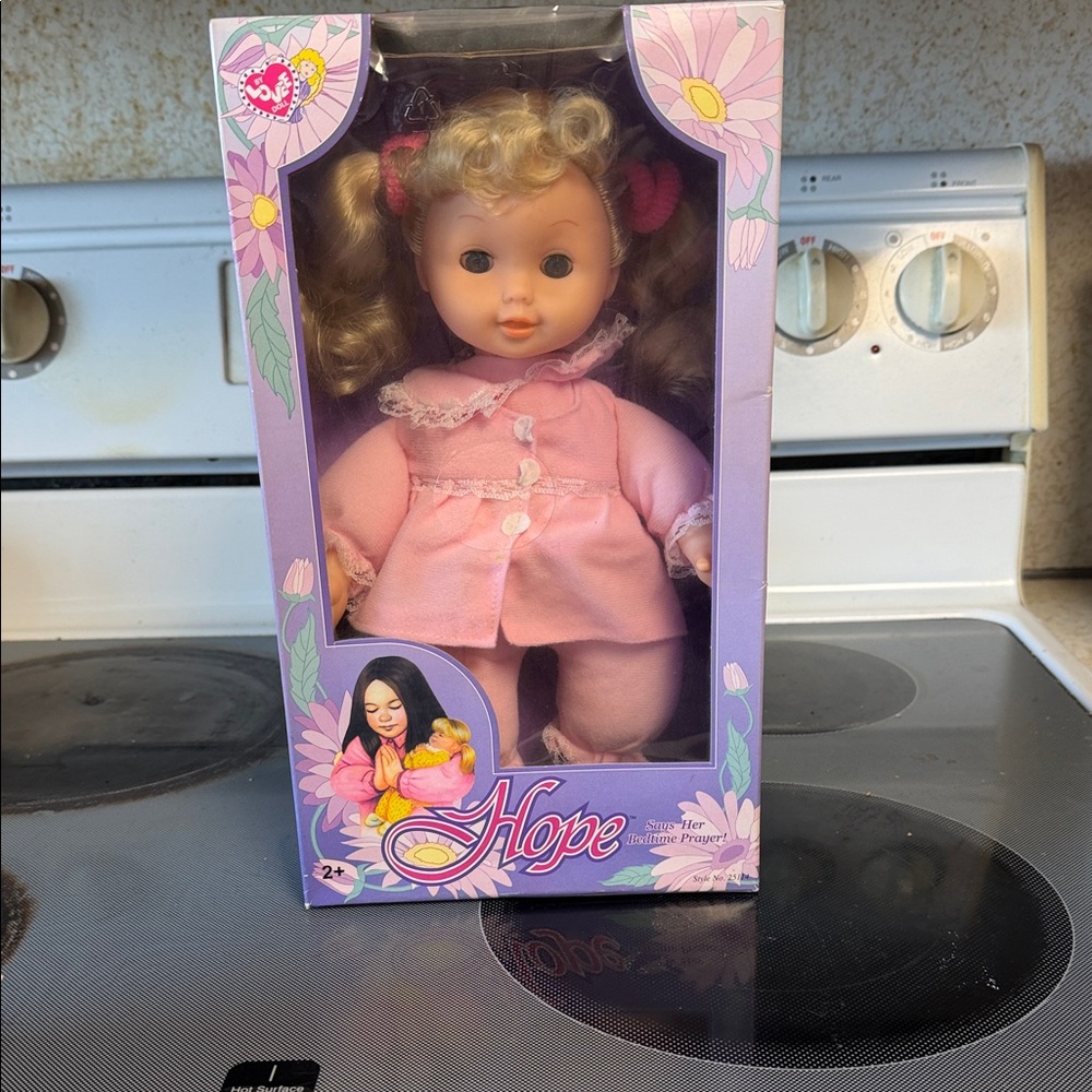 Unopened vintage hope says a bedtime prayer doll